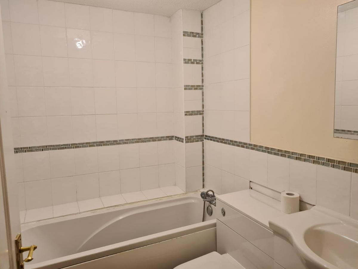Tuscawilla Thamesmead  Dış mekan fotoğraf